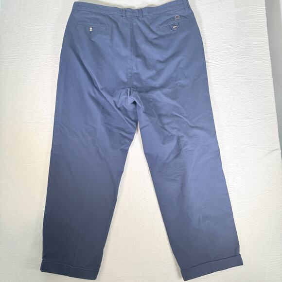 VTG Tommy Hilfiger Pants Mens 42x32 Blue Chino Pleated Embroidered Crest Classic - Picture 8 of 9